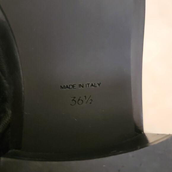 Chanel Leather Black Interlocking CC Logo Pearl 2017 Ankle Boots 6 36.5 G32970 - Picture 7 of 12